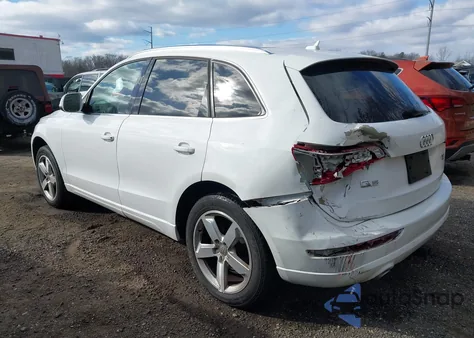 2010 Audi Q5 3.2 Premium из США, поврежденный, VIN WA1VKAFP7AA047459